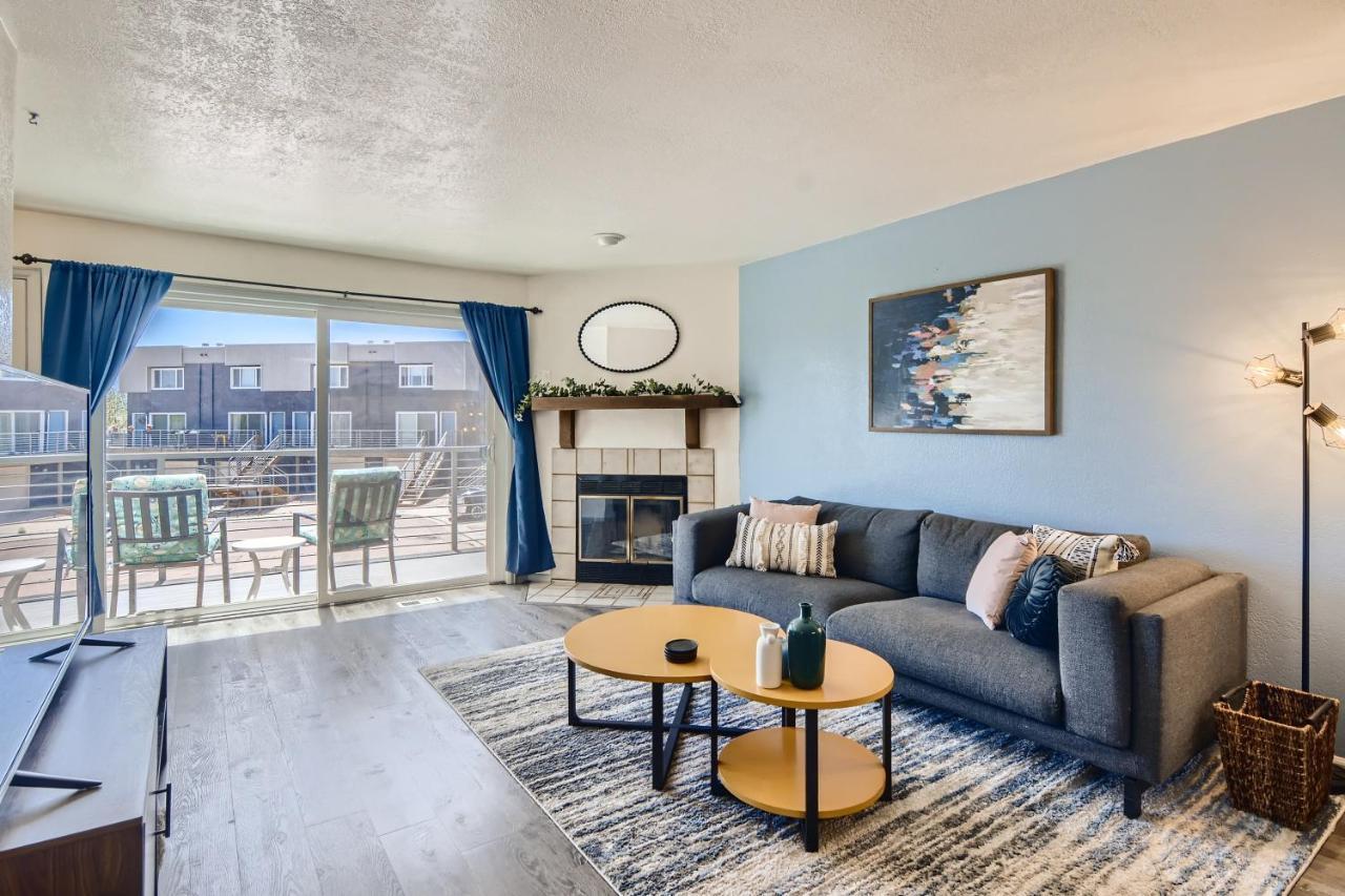 Rare Find Modern Townhome In The Heart Of Old Colorado City Κολοράντο Σπρινγκς Εξωτερικό φωτογραφία